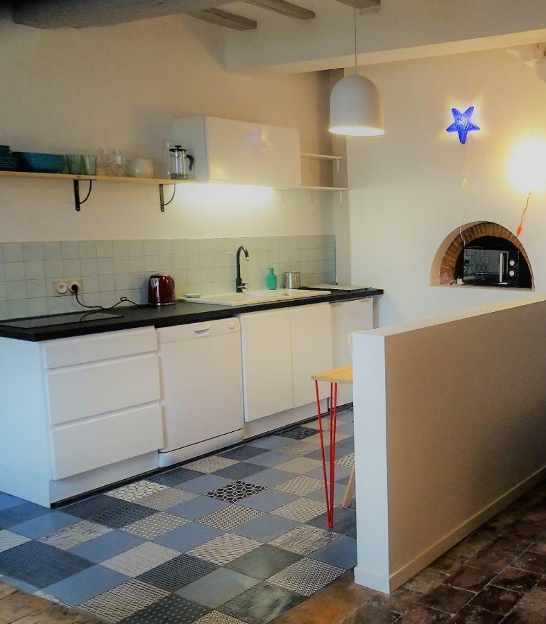Appartement Spacieux Avec Une Vue Sur 투르 외부 사진